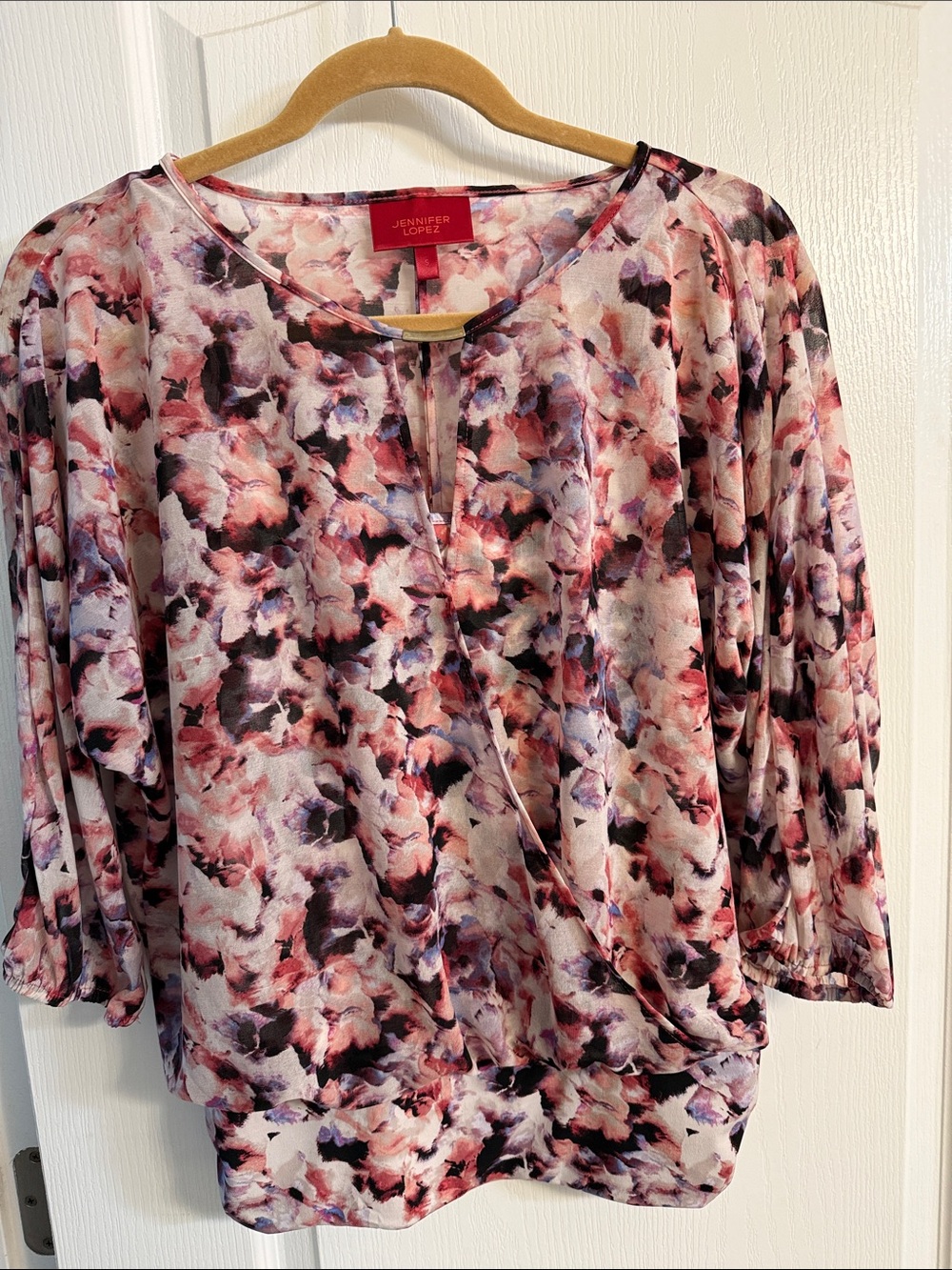 Jennifer Lopez Multi-Pink Floral V-Neck Blouse